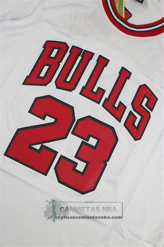 Camiseta Autentico Manga Corta Bulls Jordan Blanco